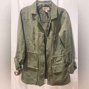 Women Wanderer Jacket- Olive